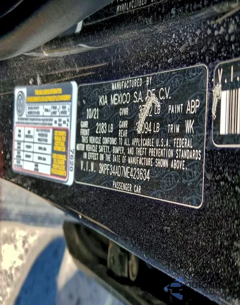 2021 Kia Forte Gt Line z USA, uszkodzony, nr VIN 3KPF34AD7ME423634